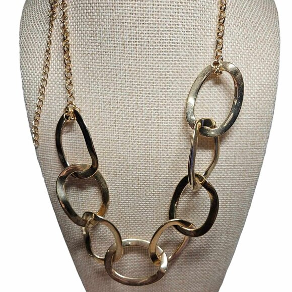 $5 if Bundled! New Beautiful Chunky Necklace - Picture 2 of 3